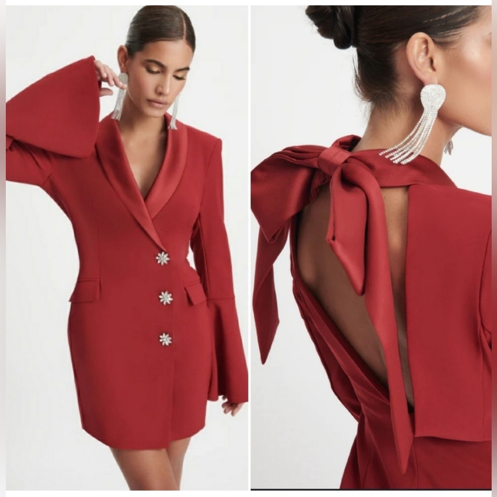 Elegant Red Dress with Bow Detail
